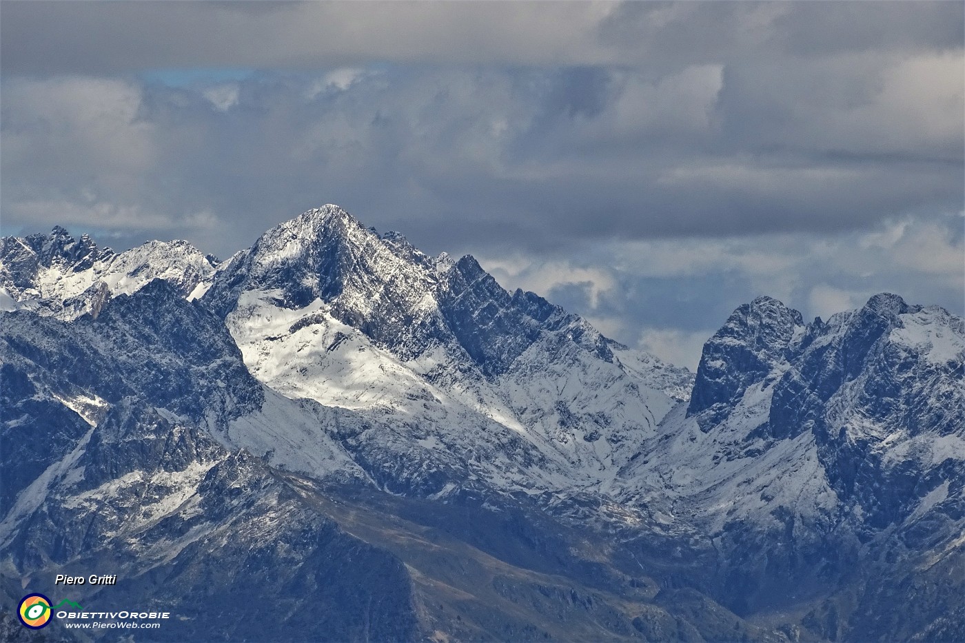 68 Dal Barbesino zoom verso il Pizzo del Diavolo.JPG